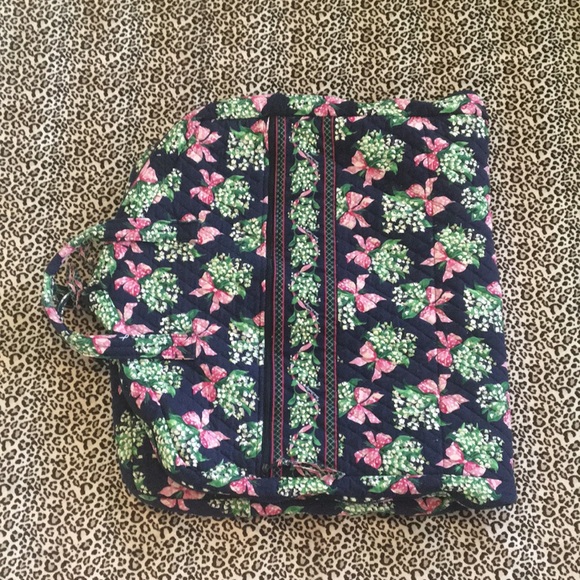 VERA BRADLEY Retired BREAST CANCER EDITION - Picture 5 of 8